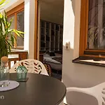 Gori Boutique - Tirol 아파트