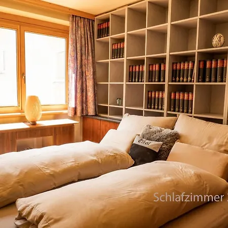 Gori Boutique - Tirol Apartment *